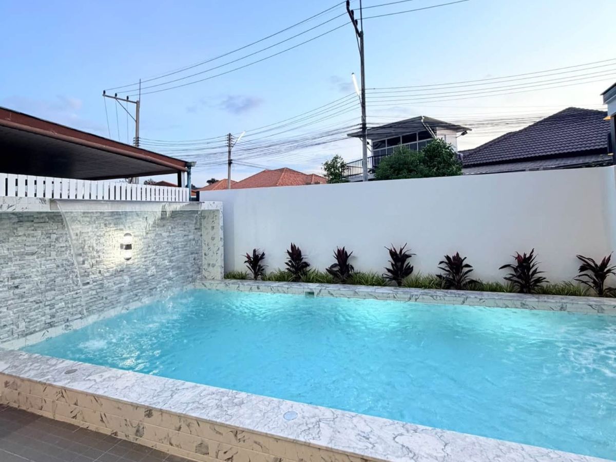 HS1520 – 4Bedroom Pool Villa House for  Sale in Rattanakorn Village 17 in Nong Prue