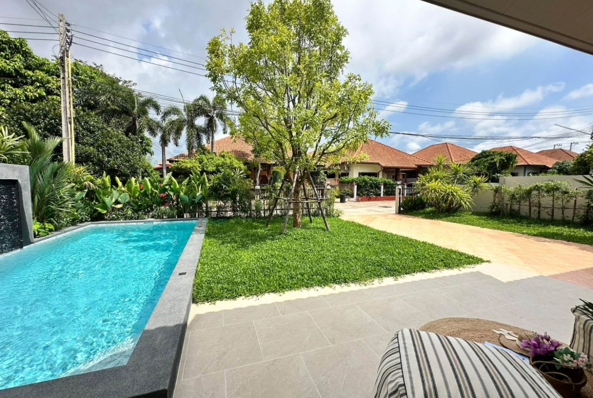 HS1519 – 3Bedroom Pool Villa House for Sale in Pattaya Paradise Village 1 in Nong Prue