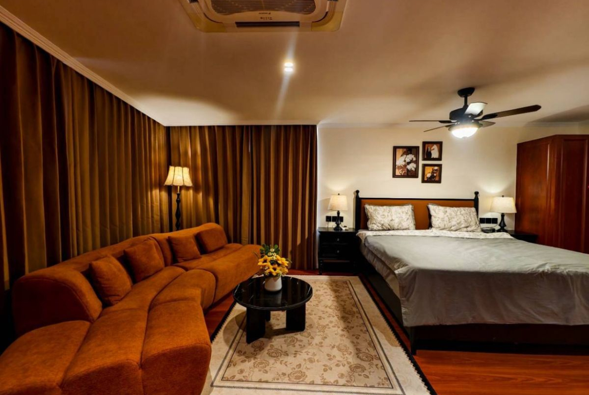 CS3027 – 2Bedroom condominium for sale in Jomtien Plaza Condotel in Jomtien