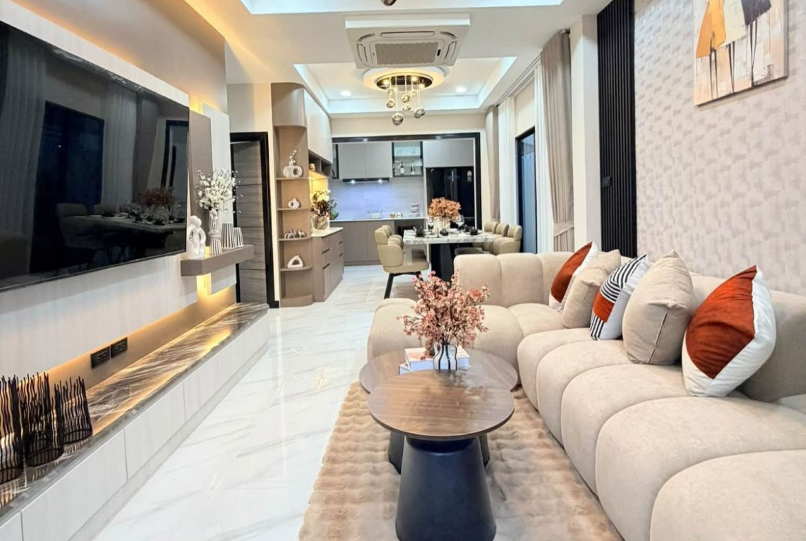 HS1520 – 4Bedroom Pool Villa House for  Sale in Rattanakorn Village 17 in Nong Prue