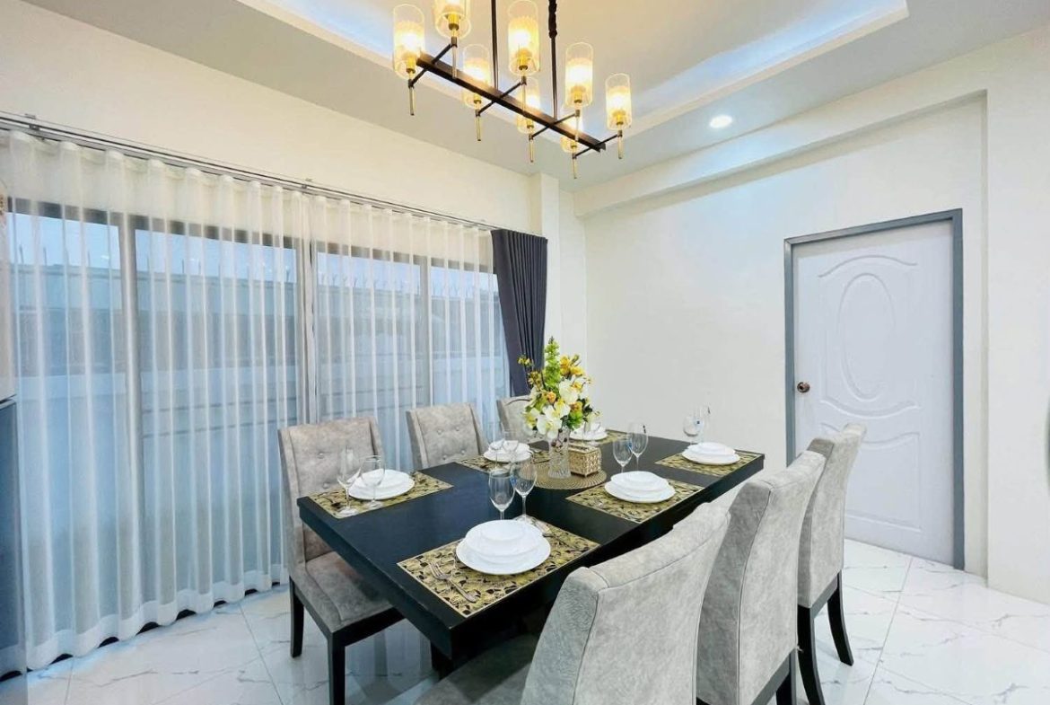 HS1527 – 3Bedroom Single House for Sale in Rattanakorn Village 19 in Soi Pornprapanimit 15